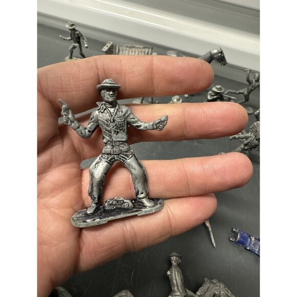 Pewter Lone Star Figures And Other Lead Western Figures COWBOYS INDIANS - Picture 11 of 14